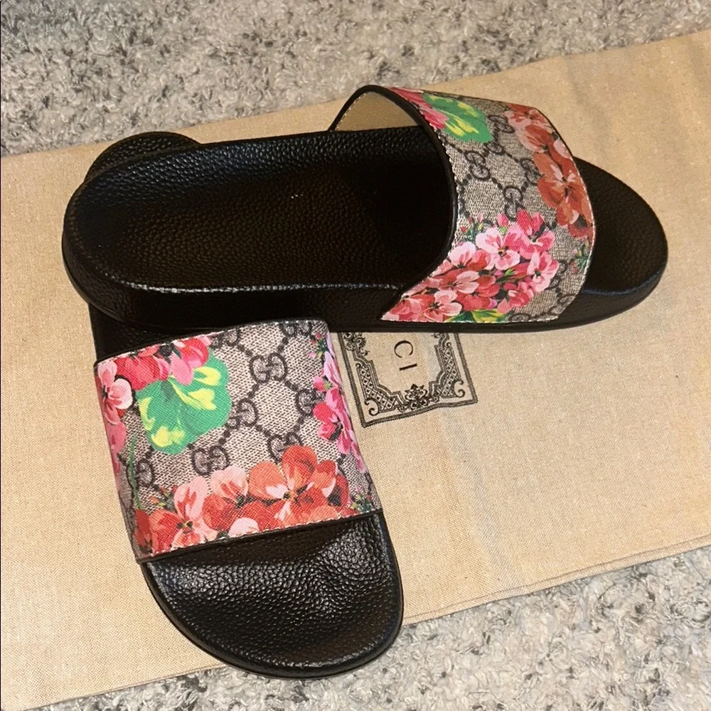 Gucci Slides Bloom Supreme slides - Picture 4 of 8